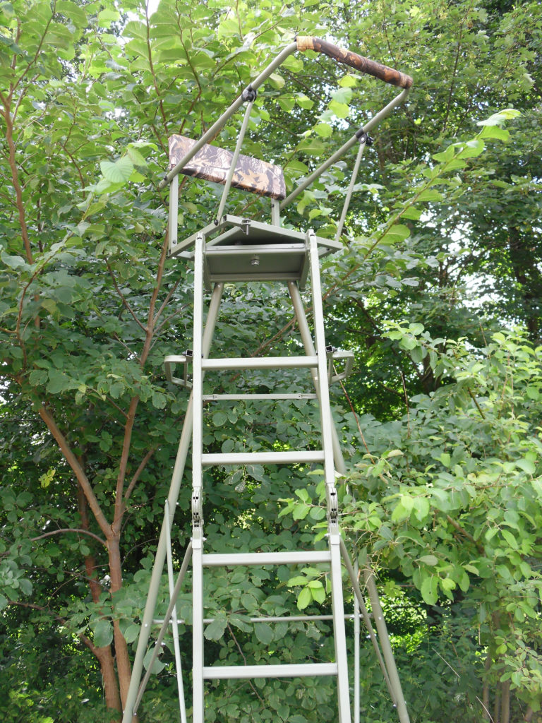 High seat for hunting, turnable, alu